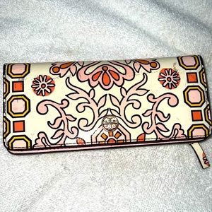 Tory Burch Hicks Garden Slim Envelope Wallet-pre owned-used.